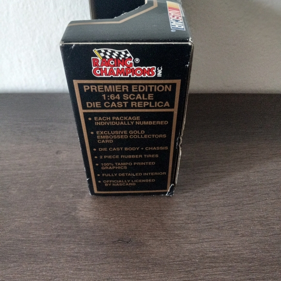 1994 Racing Chamions #7 Geoff Bodine Premiere Edition 1 of 20,000 - Picture 6 of 7